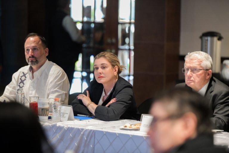 Maru Campos analiza con cónsul de EU en Ciudad Juárez estrategias para fortalecer la seguridad fronteriza