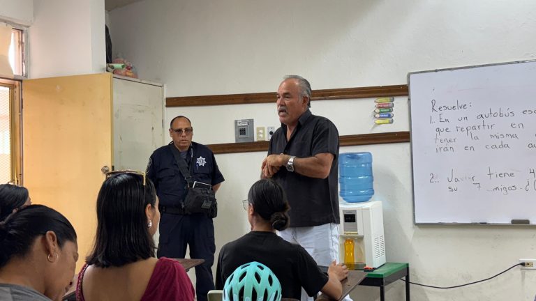 Promueve SSPE brigadas escolares de seguridad entre maestros y padres de familia en Camargo