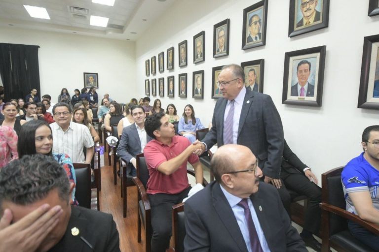 Impulsa UACH el sueño de internacionalización de 78 estudiantes rumbo al semestre 2025.2