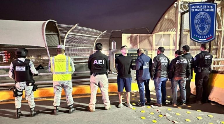 Entregan AEI y el INAM a las autoridades de Estados Unidos a sujeto buscado por tráfico de drogas