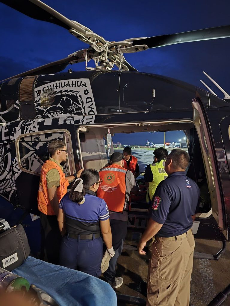 Realiza Gobierno del Estado traslado aeromédico tras accidente vehicular en municipio de Buenaventura