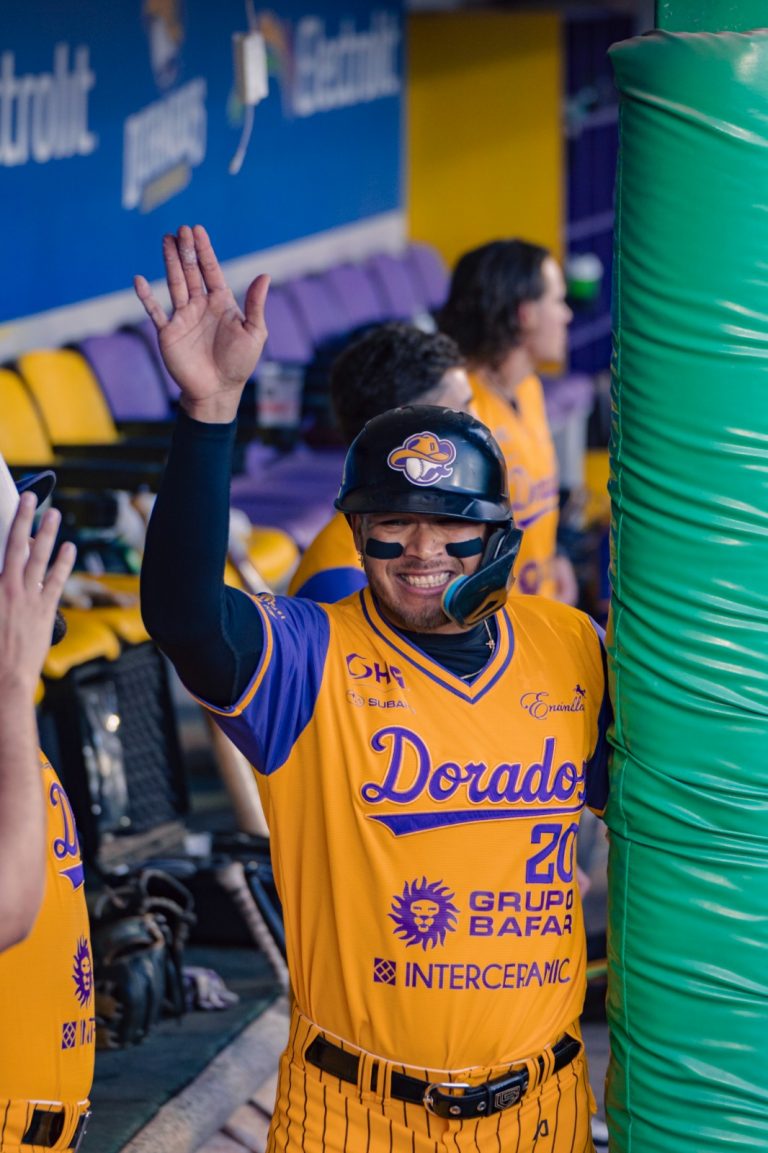 Luis Carlos Rivera no pierde con Dorados