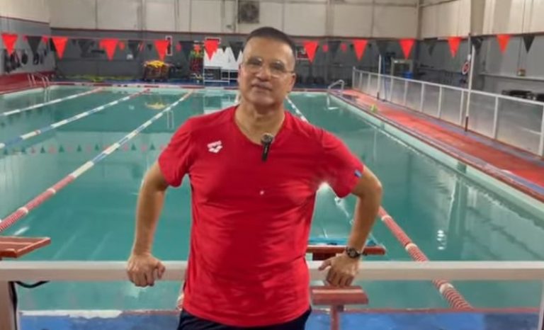 VA HUGO VENEGAS AL MUNDIAL MASTER DE NATACIÓN