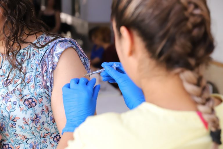 Se suma personal de la Fiscalía General a campaña para erradicar el sarampión