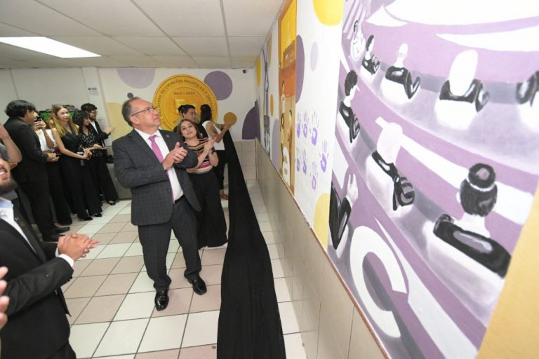 Inauguran el mural «Identidad Viva UACH» en la Facultad de Ciencias Políticas y Sociales Campus Juárez