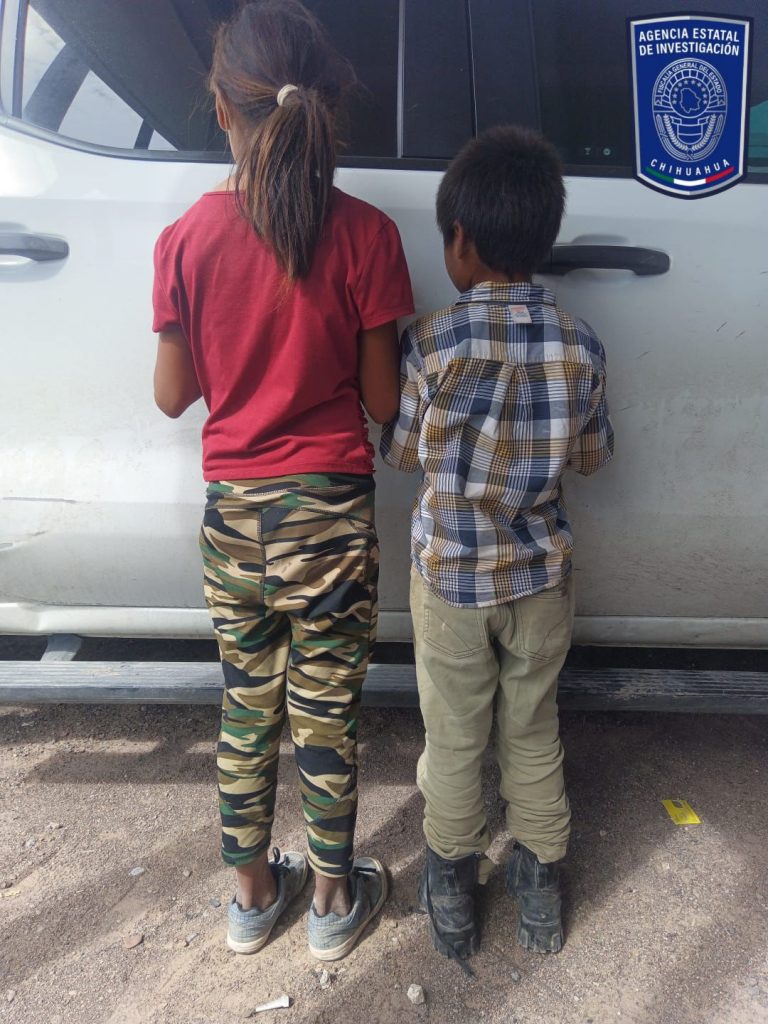 Localizan sanos y a salvos a los hermanitos rarámuri extraviados en la serranía de Ascensión