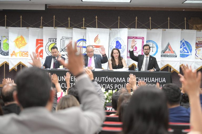 Otorga UACH Doctorado Honoris Causa a destacada académica de la Universidad de Sevilla