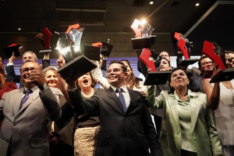 Obtiene Gobierno del Estado premio nacional por la estrategia NutriChihuahua