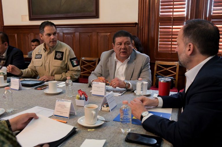 Coordinan autoridades estrategias de seguridad en Chihuahua en sesión de la Mesa de Construcción de Paz