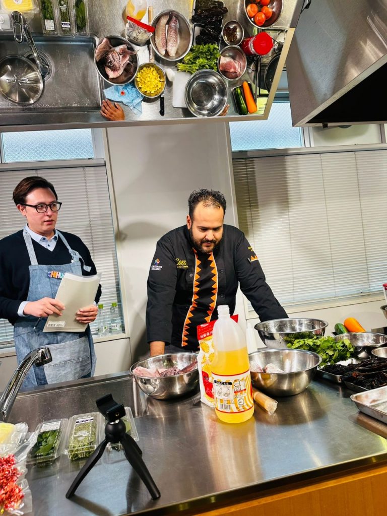 Promueve chef chihuahuense gastronomía estatal en Japón
