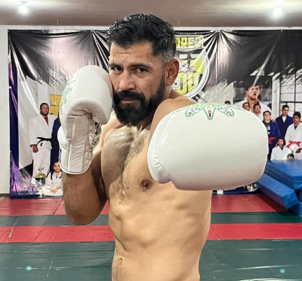 ARTES MARCIALES MIXTAS EN MONTERREY: JUARENSE “PERRO” MEDRANO IRÁ POR SU PRESA: JUAN CARLOS ‘LOBO’ DÍAZ