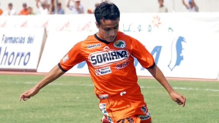 SABÍA USTED QUE EL PAPÁ DE GILBERTO MORA, JOYA DEL TRI, JUGÓ EN LA FILIAL DE TIGRES EN JUÁREZ