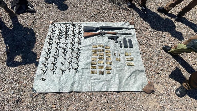 Asegura SSPE armas de fuego y municiones en operativo en Ojinaga
