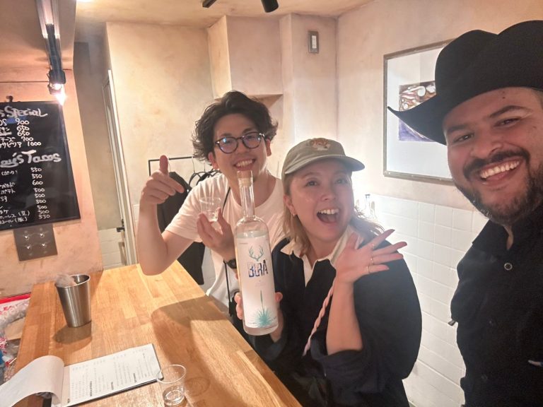 Sotol chihuahuense recorre las taquerías de Japón