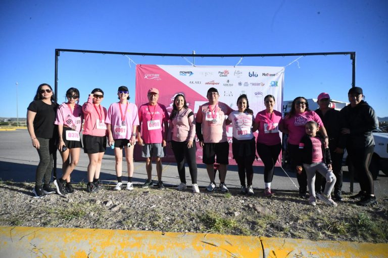 Realizan carrera 5K «Huella Rosa» en la Facultad de Medicina y Ciencias Biomédicas de la UACH