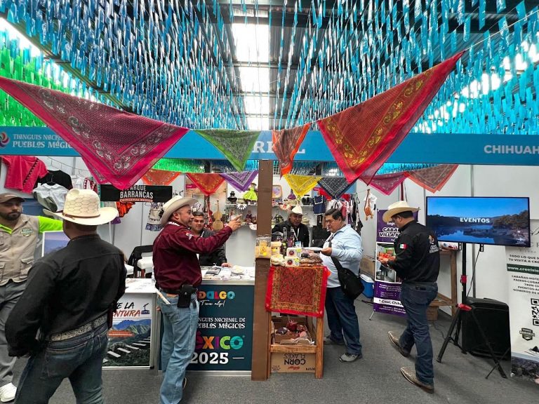 Brilla Chihuahua en el Tianguis Nacional de Pueblos Mágicos en Pachuca