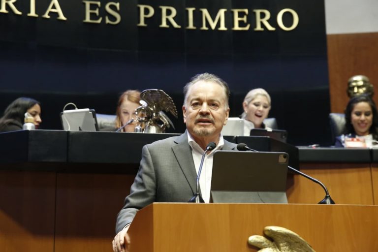 Celebran en Congreso de la Unión defensa de manzana de Chihuahua