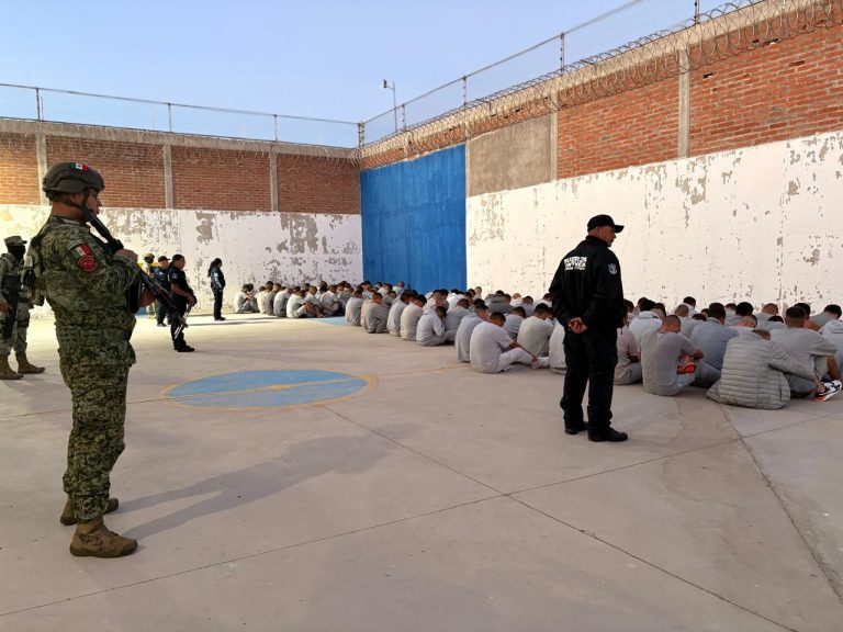 Decomisan armas hechizas y objetos prohibidos en operativo sorpresa en el Cereso de Aquiles Serdán